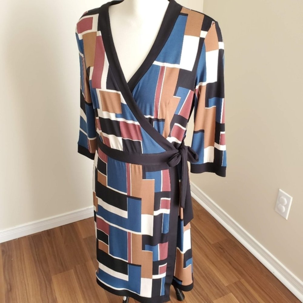 Chapter One Colorblock Abstract Wrap Dress Size Large - Picture 2 of 6
